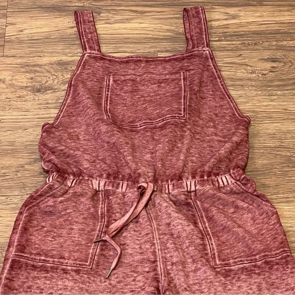 Pink Rose Jumper Jumpsuit Romper Heathered Burgandy size Medium - Picture 3 of 11